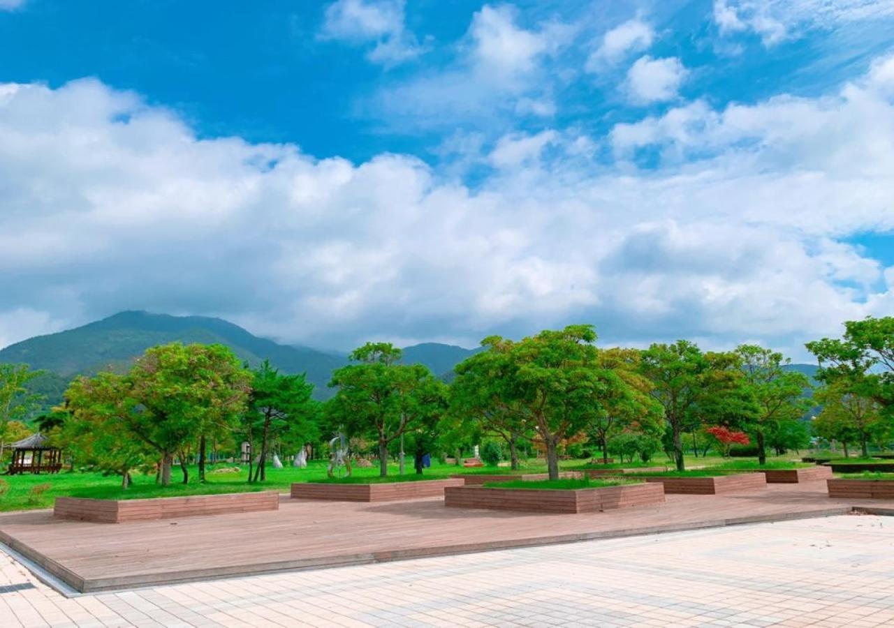 Namhae Sports Park Hotel Экстерьер фото