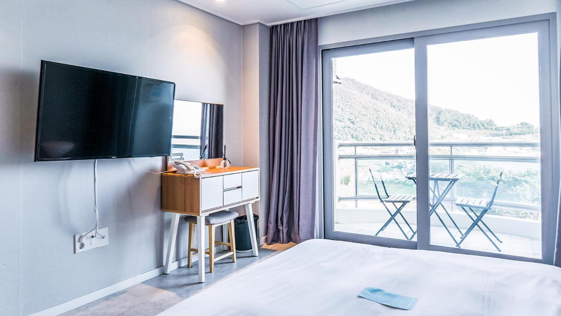 Namhae Sports Park Hotel Экстерьер фото